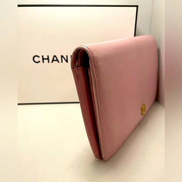 Chanel large flap wallet with chain - Picture 9 of 17